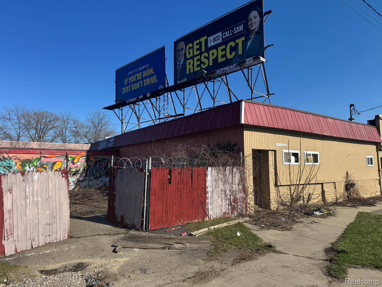 2117 S Saginaw ST, Flint, MI 48503