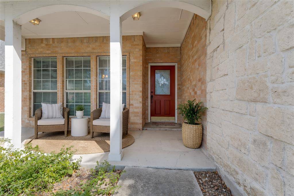 6100 Huntington Drive, Haltom City, TX 76137