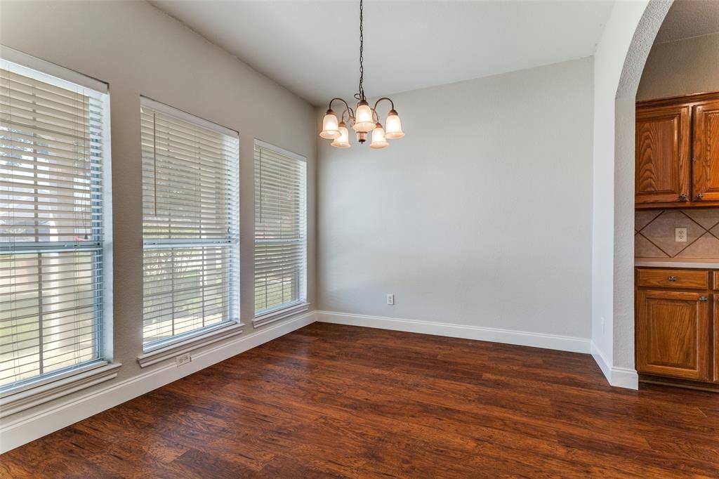 6100 Huntington Drive, Haltom City, TX 76137