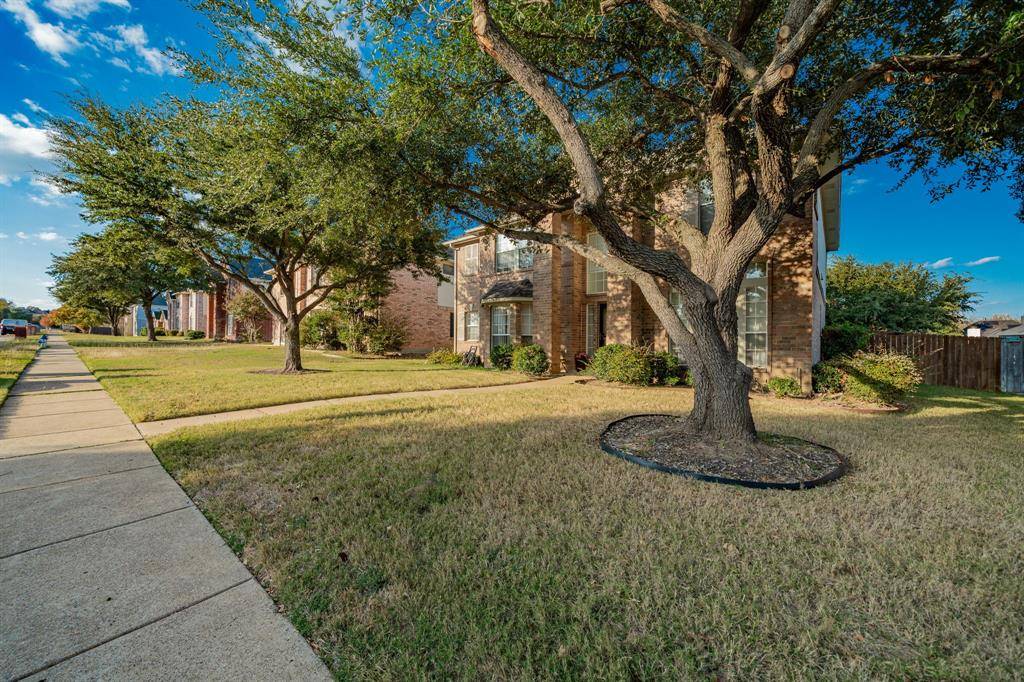 805 Elm Falls Place, Mesquite, TX 75181