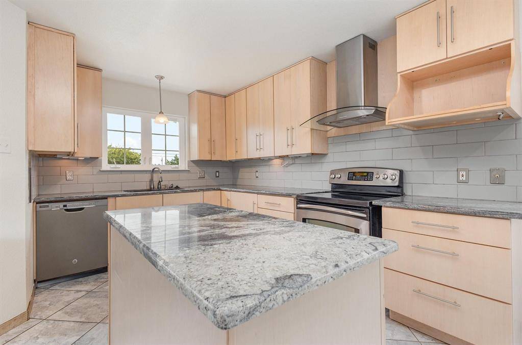 3961 Joe Wilson Road, Midlothian, TX 76065