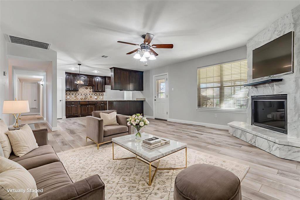 210 Blair Lane, Arlington, TX 76014