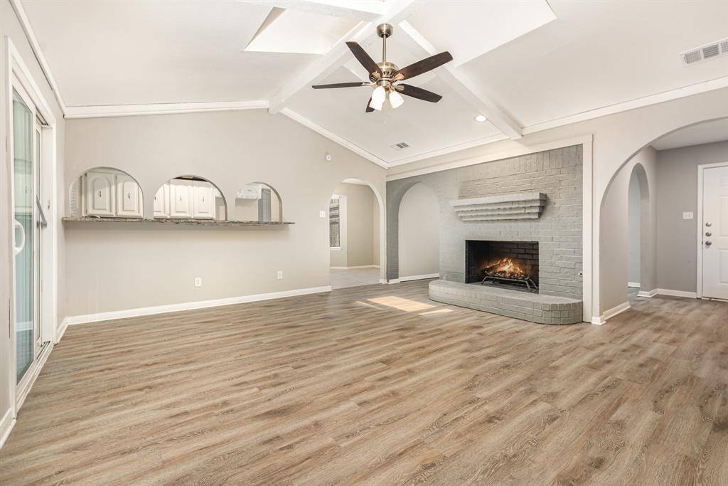 421 Cavender Court, Hurst, TX 76054