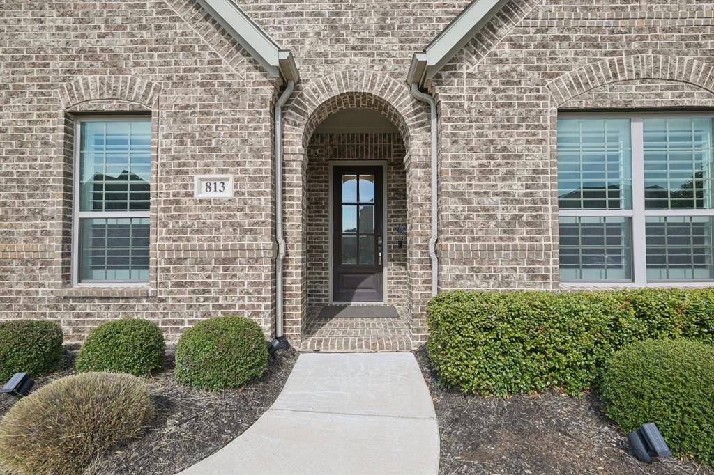 813 Boardwalk Way, Little Elm, TX 76227