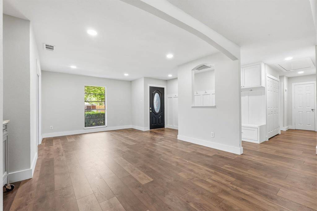 3304 Bellingham Court, Dallas, TX 75228