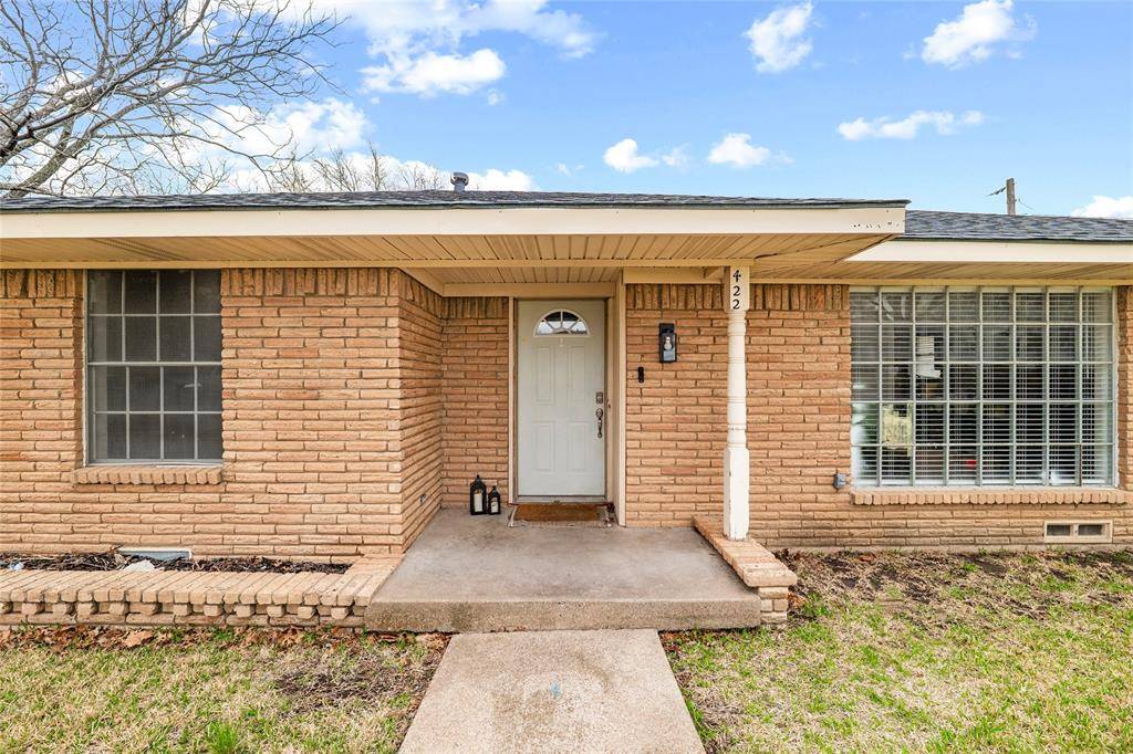 422 Brookview Drive, Desoto, TX 75115