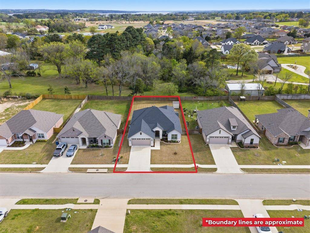 416 Deer Point Cove, Chandler, TX 75758