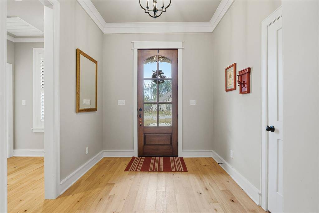 416 Deer Point Cove, Chandler, TX 75758