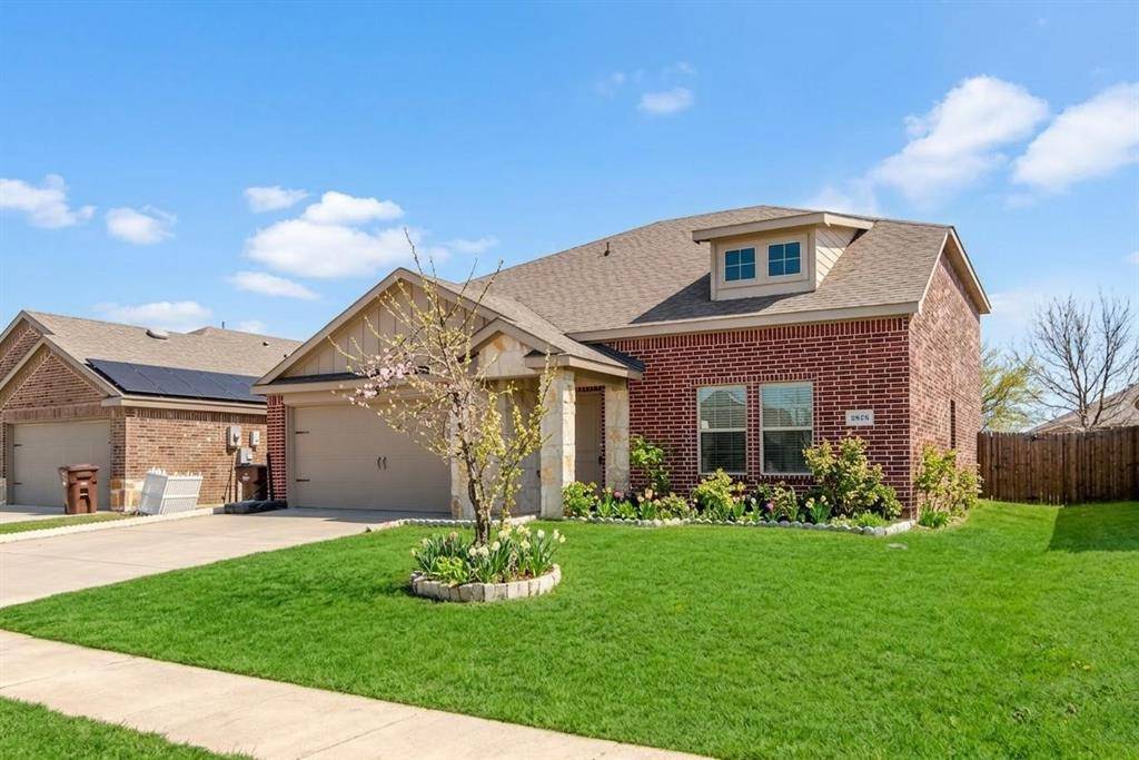 1815 Crimson Avenue, Farmersville, TX 75442