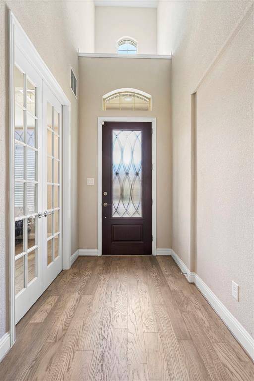 2206 Christopher Lane, Euless, TX 76040