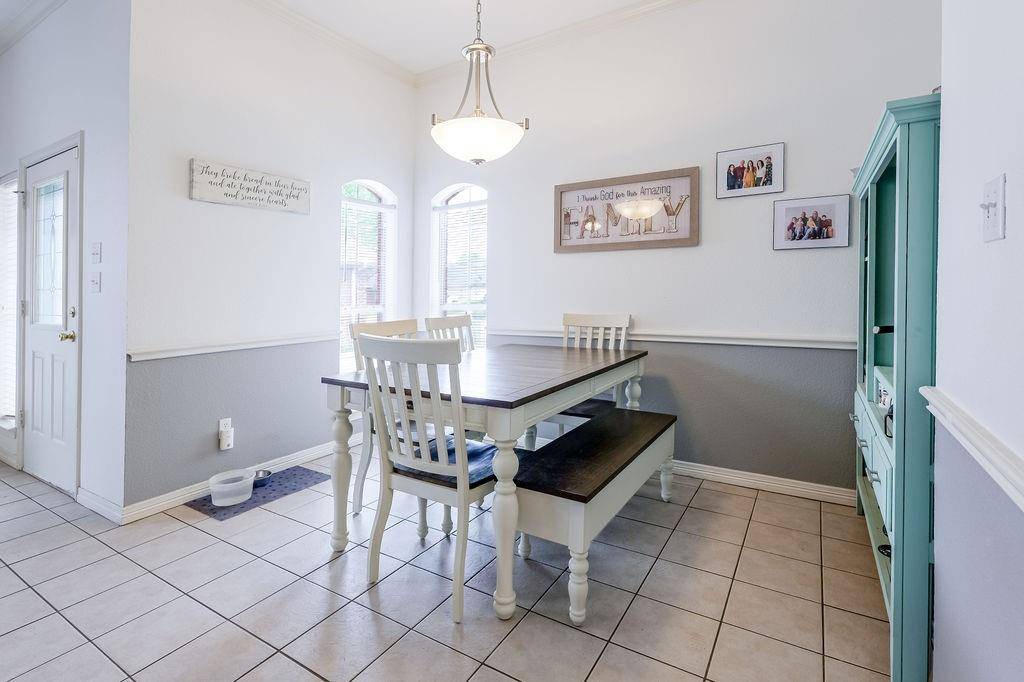 721 Azalea Trail, Waxahachie, TX 75165