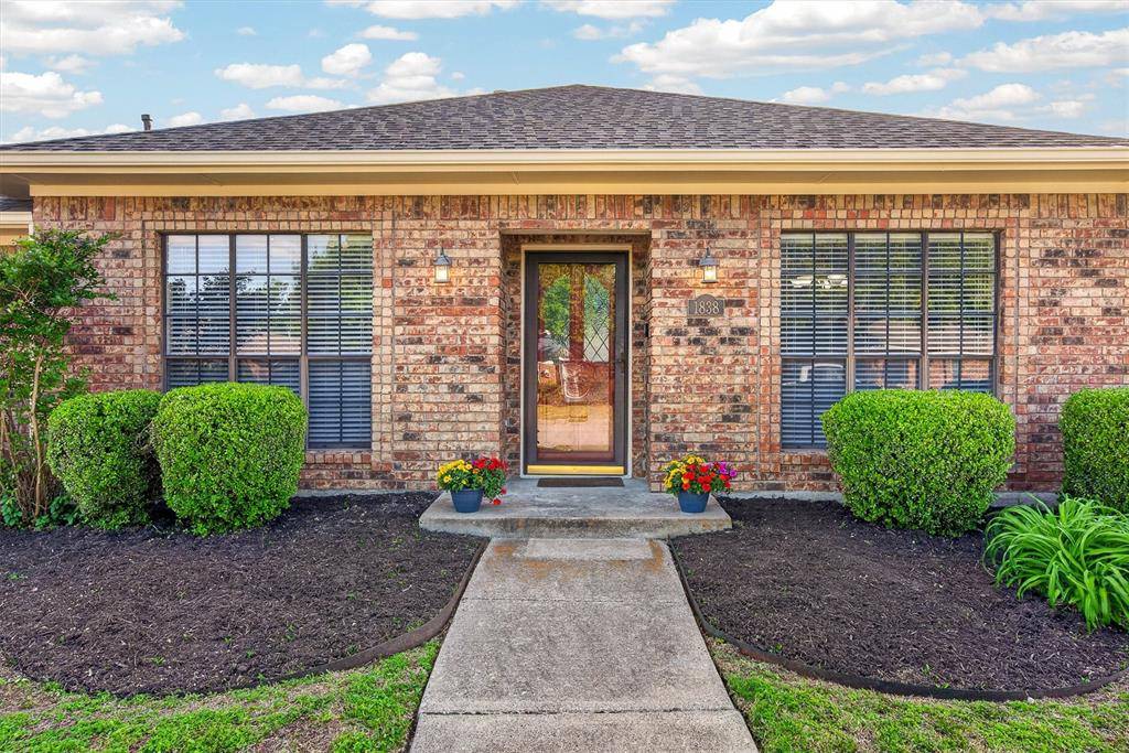 1838 Meadowview Drive, Garland, TX 75043