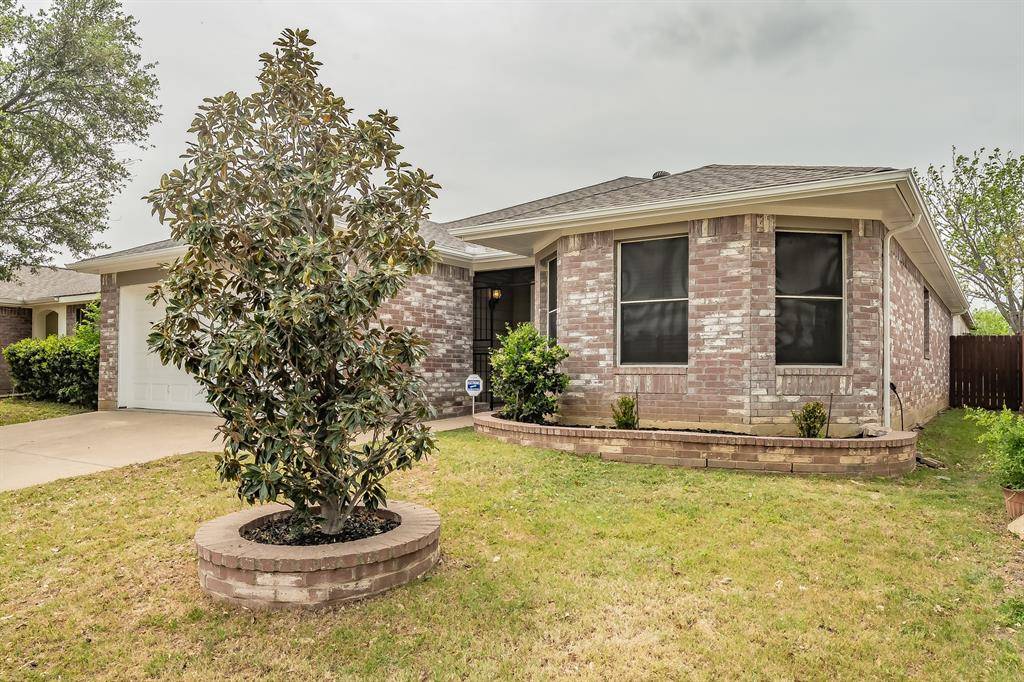 6017 Bronze River Road, Fort Worth, TX 76179