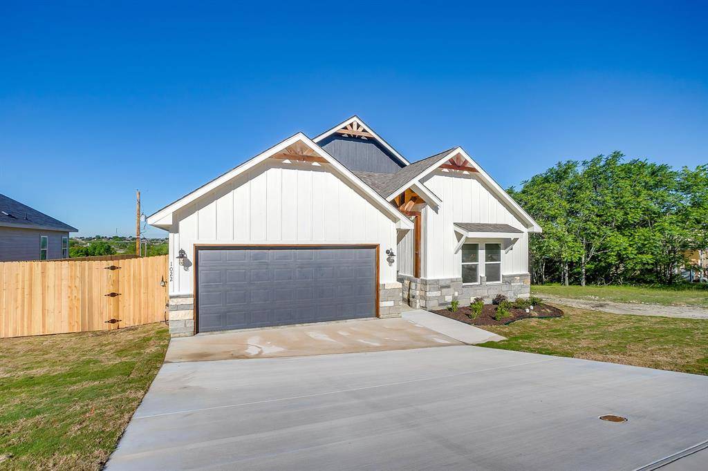 1022 Lake View Ridge, White Settlement, TX 76108
