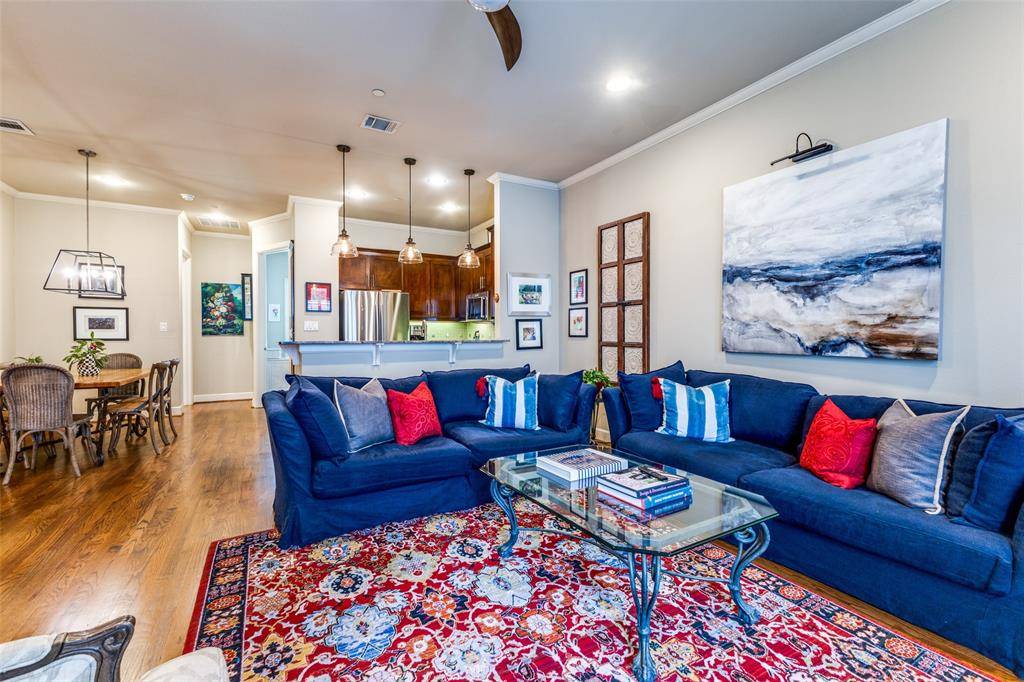 7333 Valley View Lane #304, Dallas, TX 75240