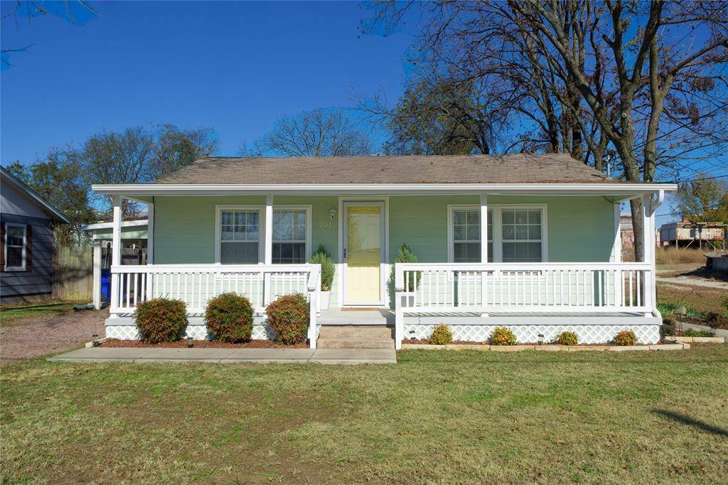 201 Water Street, Whitesboro, TX 76273