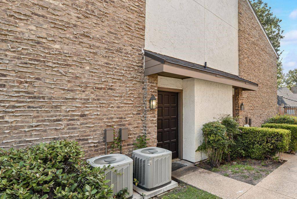 333 Melrose Drive #3B, Richardson, TX 75080