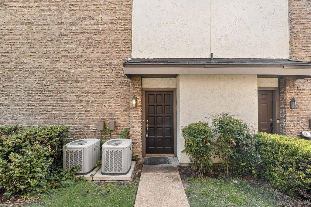 333 Melrose Drive #3B, Richardson, TX 75080