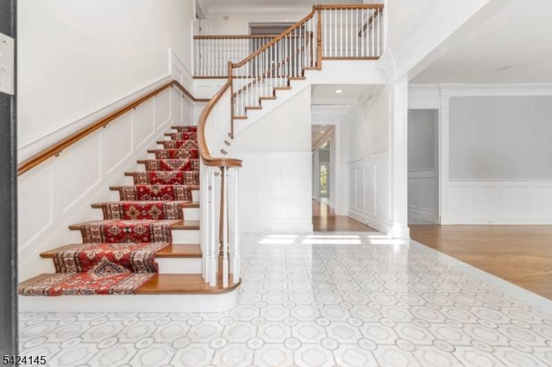 85 May Dr, Chatham Twp., NJ 07928