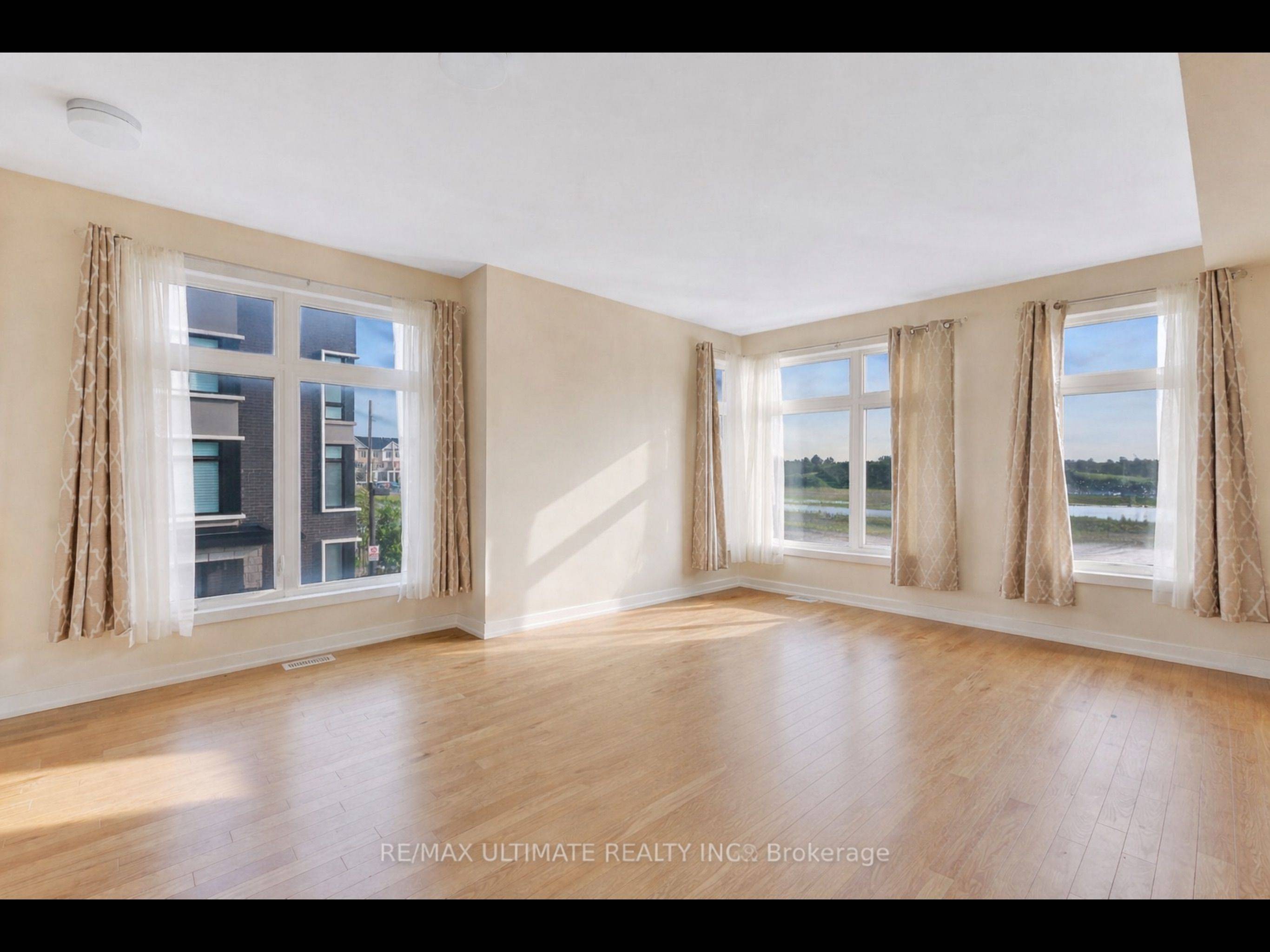 2632 Castlegate Crossing DR, Pickering, ON L1X 0H6