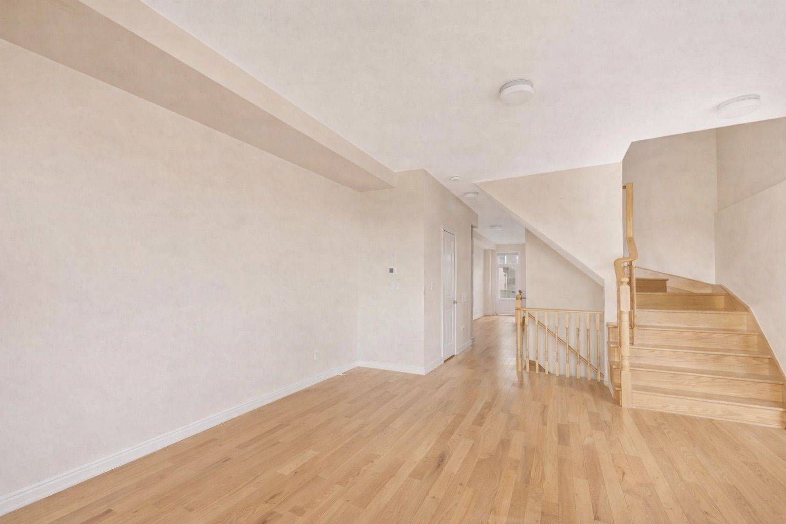 2632 Castlegate Crossing DR, Pickering, ON L1X 0H6