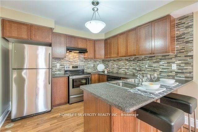 3049 Dewridge AVE, Oakville, ON L6M 5H9