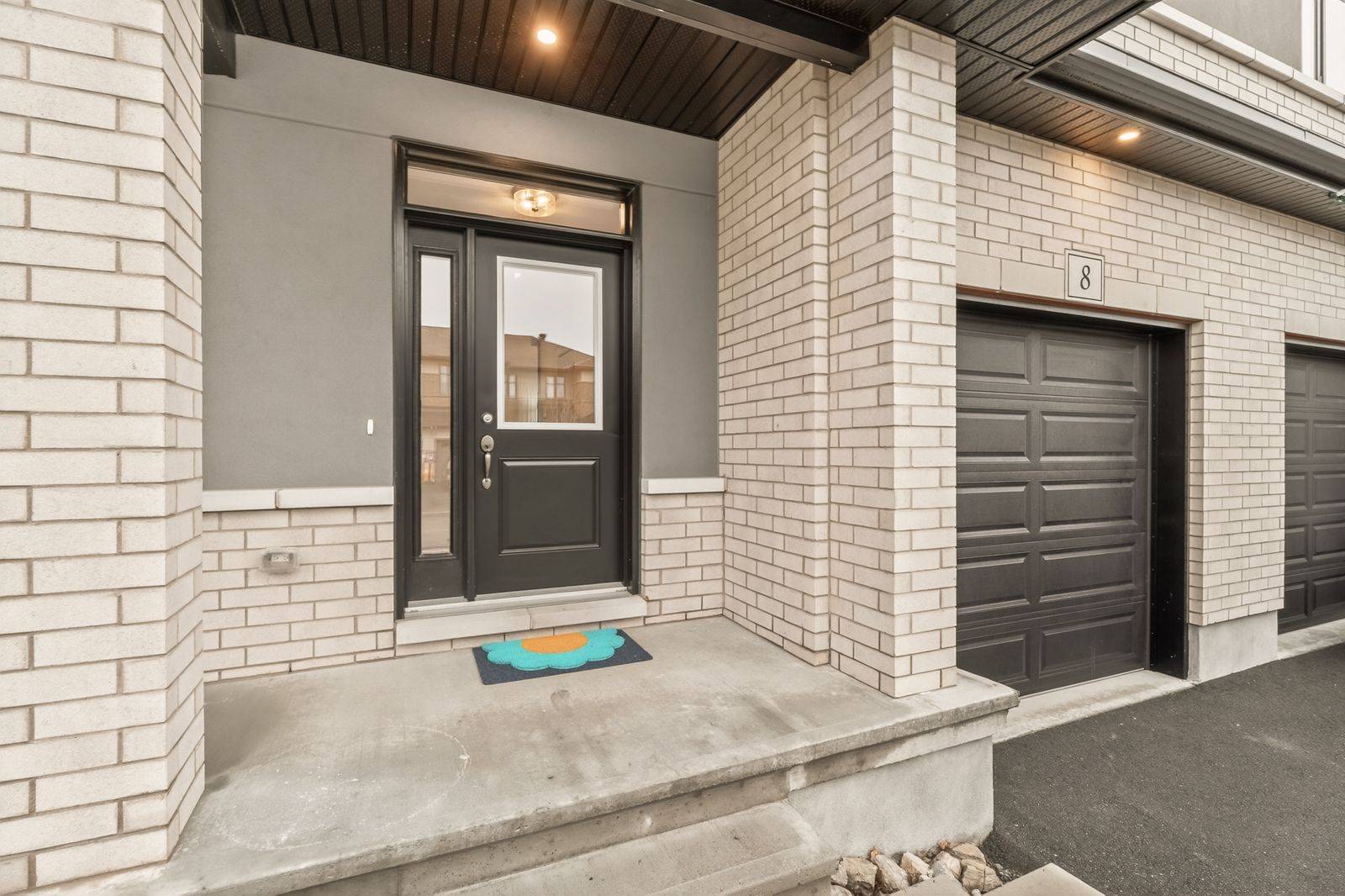 8 TABER ST, Carleton Place, ON K7C 0H2