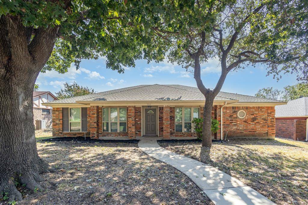 1024 Ledgemont Drive, Plano, TX 75025