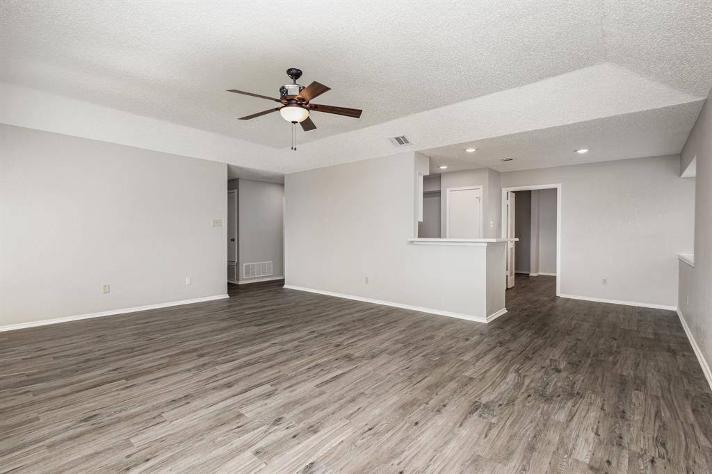 1024 Ledgemont Drive, Plano, TX 75025