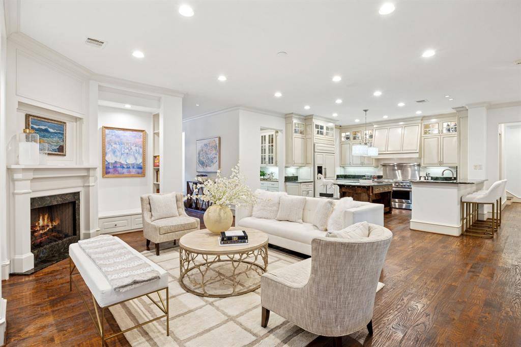 4816 Nashwood Lane, Dallas, TX 75244