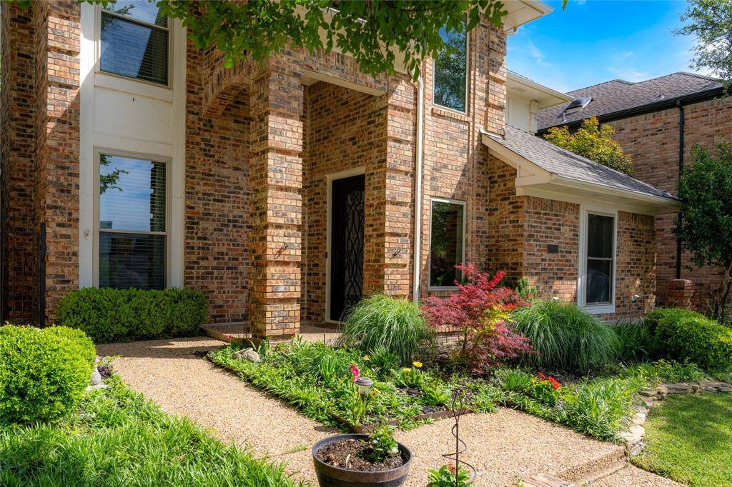 5835 Mapleshade Lane, Dallas, TX 75252