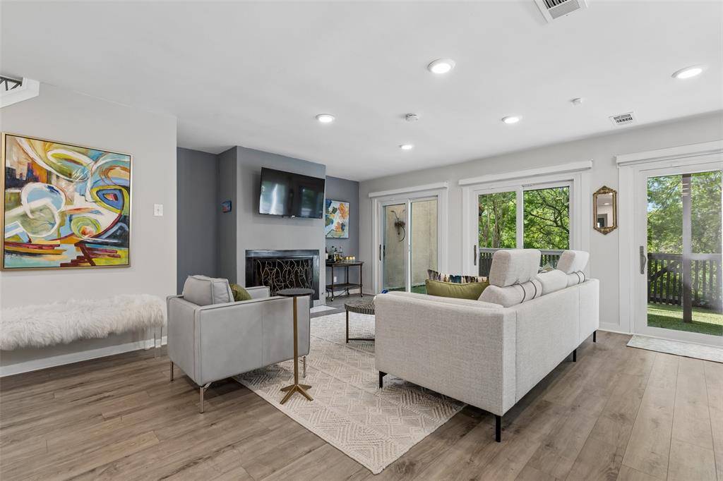 9605 Robin Song, Dallas, TX 75243