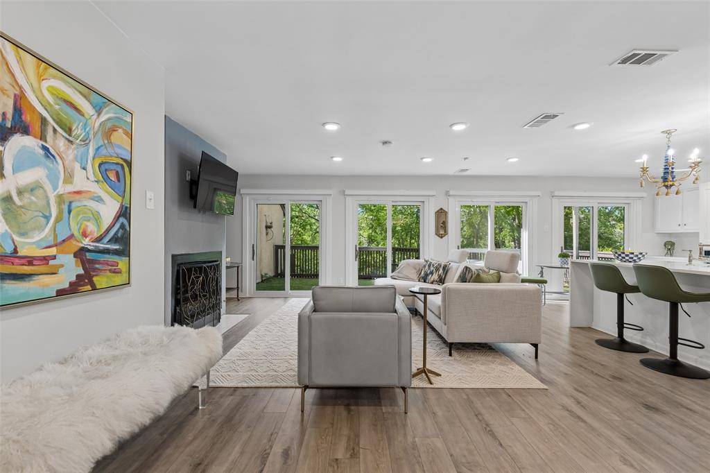 9605 Robin Song, Dallas, TX 75243