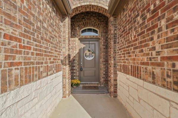 3516 Tunnel Avenue, Aubrey, TX 76227