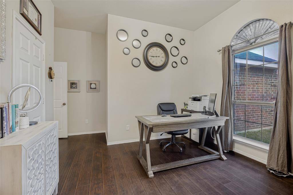 3339 Shining Light Drive, Dallas, TX 75228