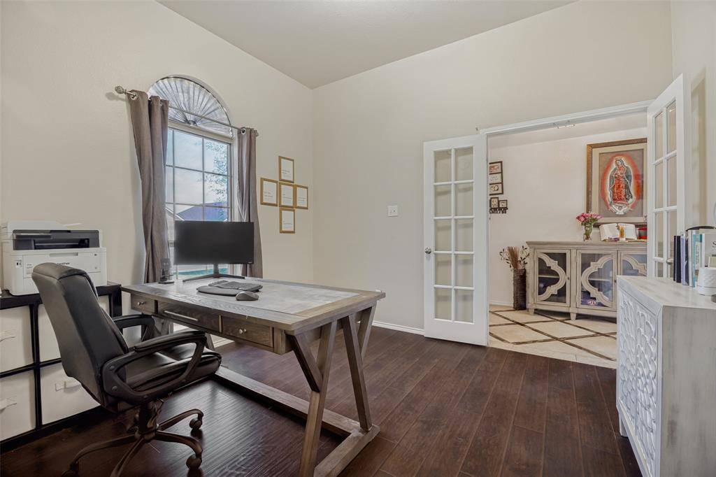 3339 Shining Light Drive, Dallas, TX 75228