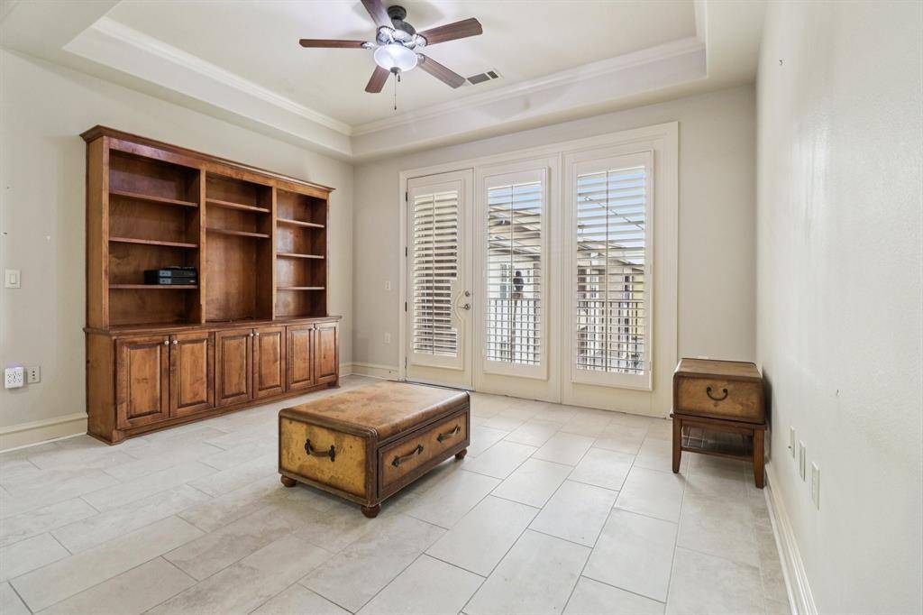 301 Watermere Drive #407, Southlake, TX 76092