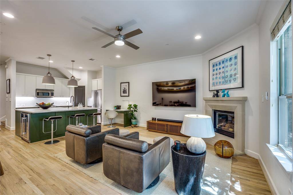 7333 Valley View Lane #302, Dallas, TX 75240