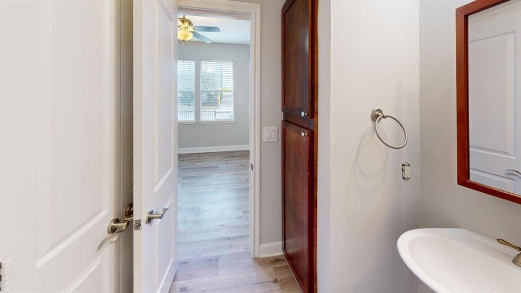 4904 Live Oak Street #1, Dallas, TX 75206