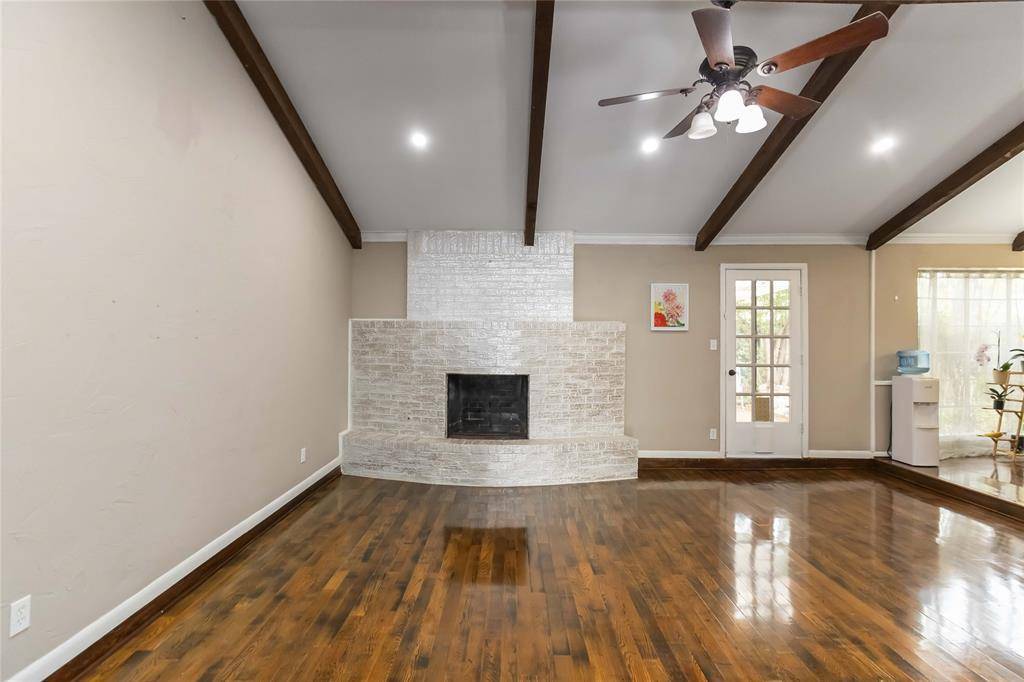 821 Ridge Court, Bedford, TX 76021