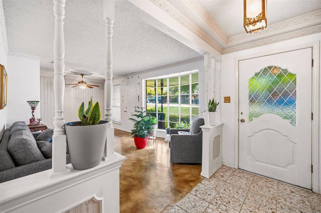 112 Charles Street, Desoto, TX 75115