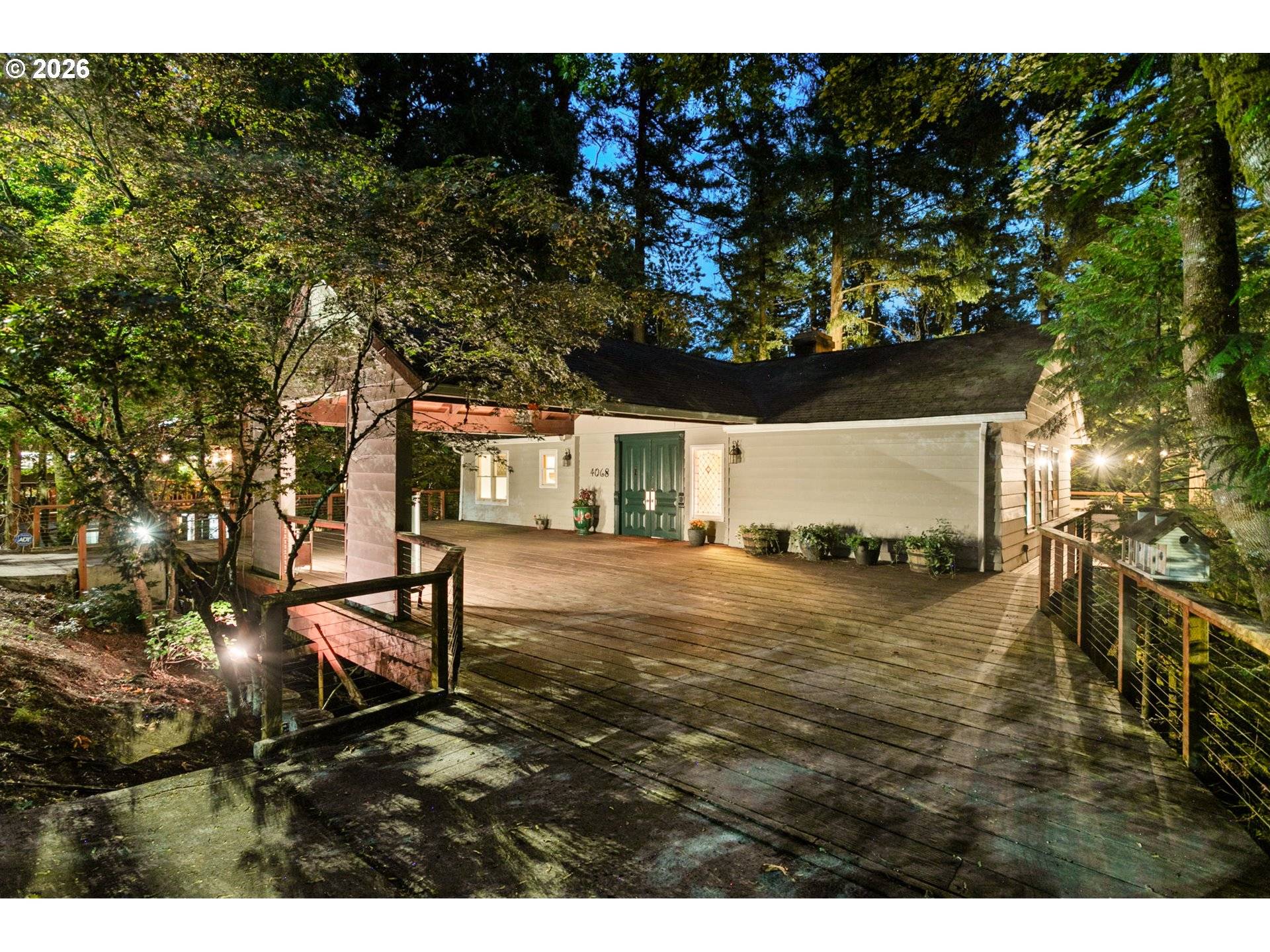 4068 SW HEWETT BLVD, Portland, OR 97221