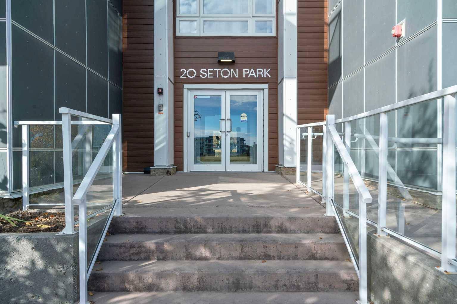 20 Seton PARK SE #211, Calgary, AB T3M 2V4
