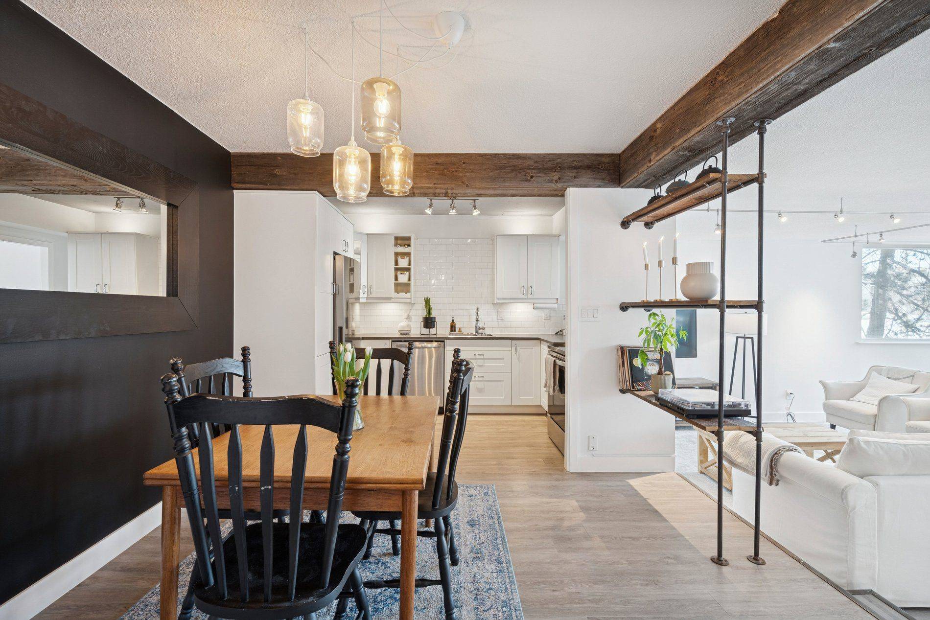 20 Speers RD #103, Oakville, ON L6K 3R5