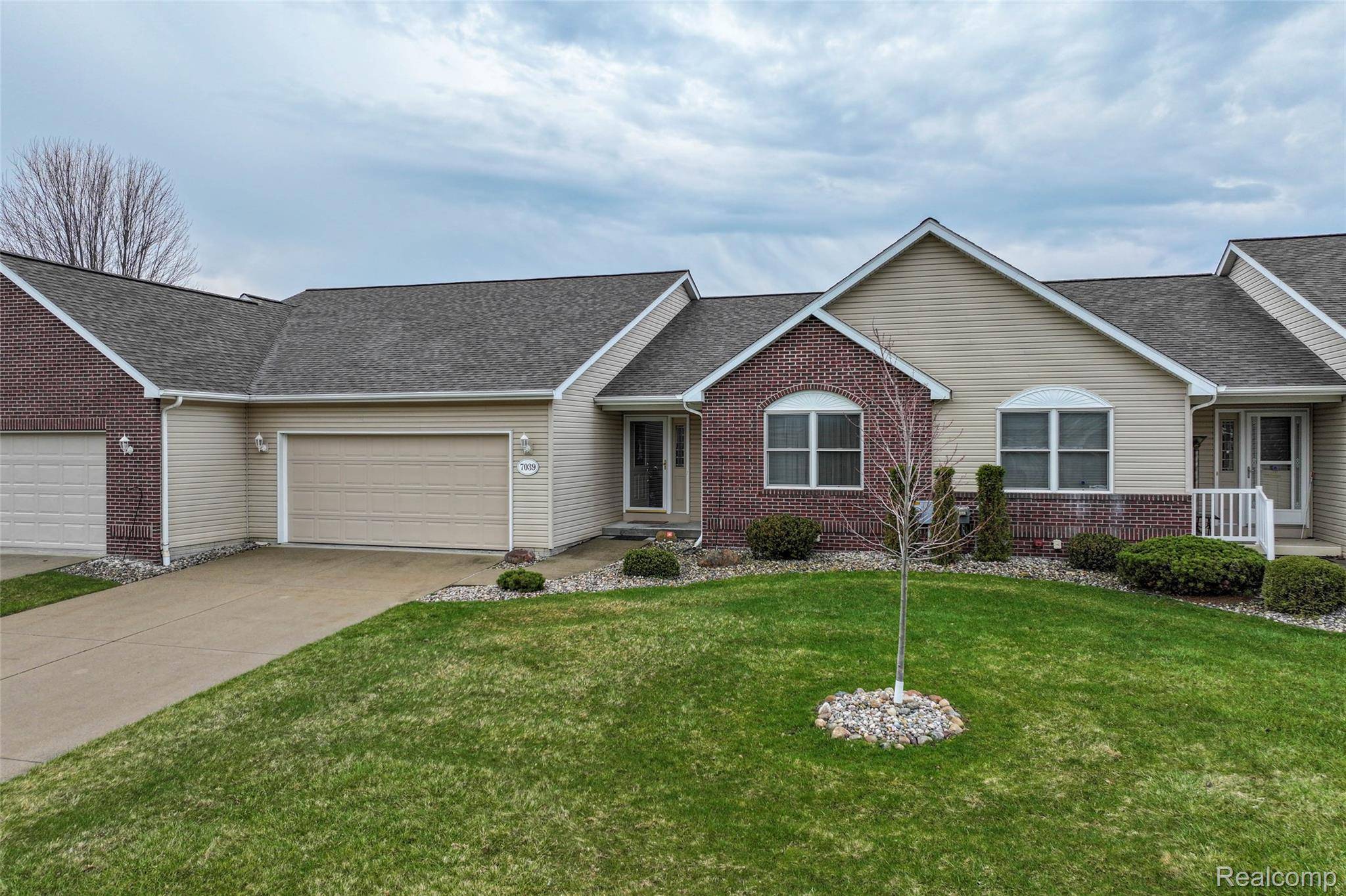 7039 Rosewood DR, Clayton Charter Township, MI 48433