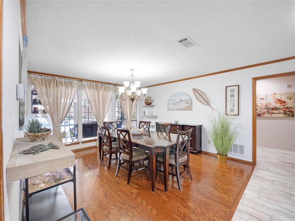 2246 Valley Mill, Carrollton, TX 75006