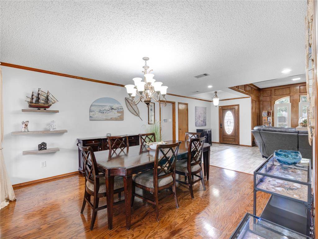 2246 Valley Mill, Carrollton, TX 75006