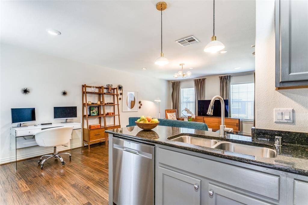 4727 Bradford Drive #4727B, Dallas, TX 75219