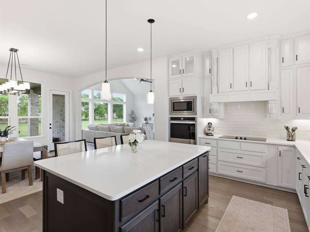 300 Waterview Drive, Gunter, TX 75058