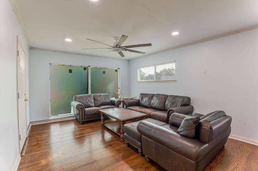 1910 Colony Drive, Irving, TX 75061